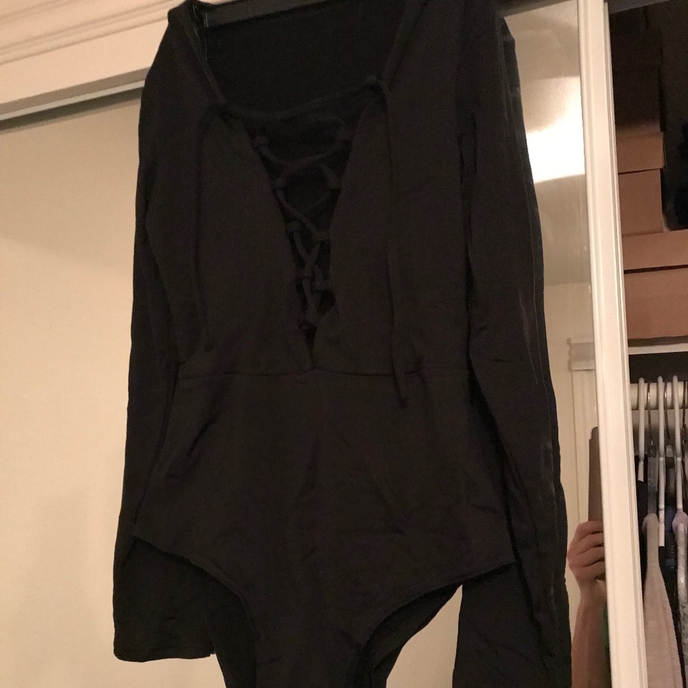 Windsor low cut body suit